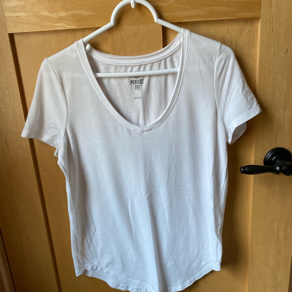 Perfect V-Neck Tee